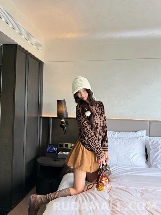 펜디 펜디 로고 자카드 가디건 상세 이미지