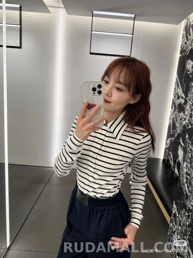 셀린느 셀린느 트리옹프 스트라이프 긴팔 티셔츠 상세 이미지