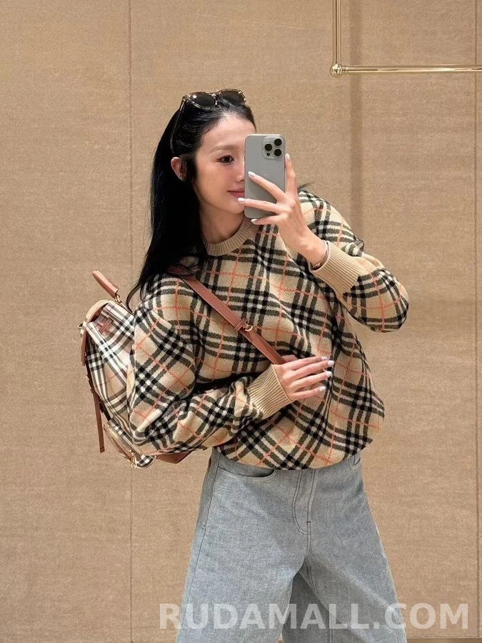 버버리 버버리 체크 아가일 니트 스웨터 상세 이미지