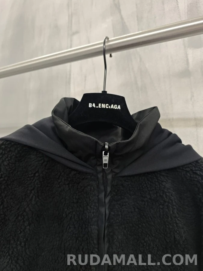 발렌시아가 발렌시아가 배색 후드 트랙 자켓 상세 이미지