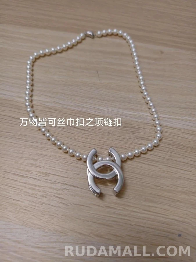 샤넬 샤넬 로고 스카프 버클 상세 이미지
