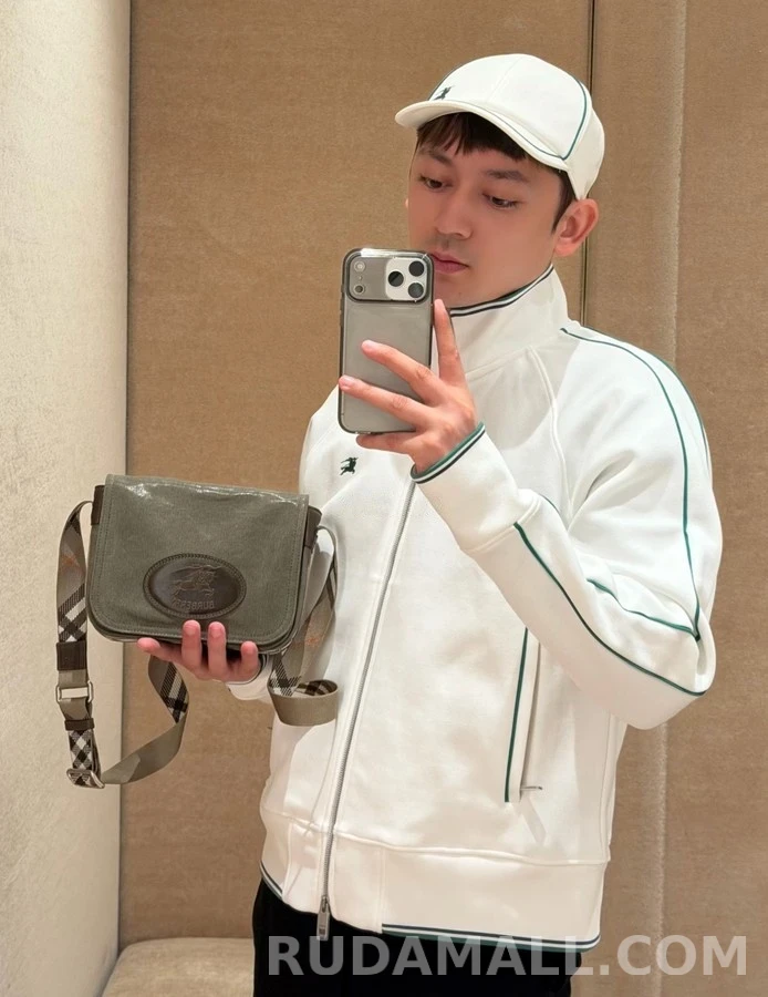 버버리 버버리 파이핑 풀집업 맨투맨 상세 이미지