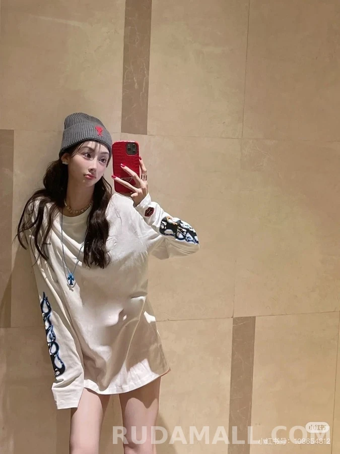 크롬하츠 크롬하츠 매티보이 그래픽 긴팔 티셔츠 상세 이미지