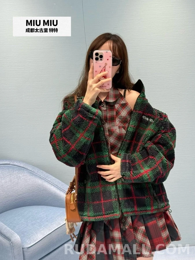 미우미우 미우미우 체크 테디 플리스 자켓 상세 이미지
