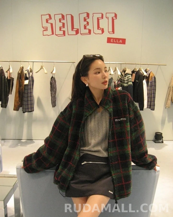 미우미우 미우미우 체크 테디 플리스 자켓 상세 이미지