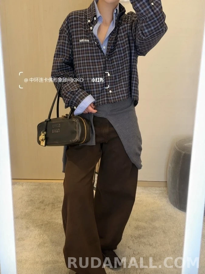 미우미우 미우미우 자수 로고 체크 셔츠 상세 이미지