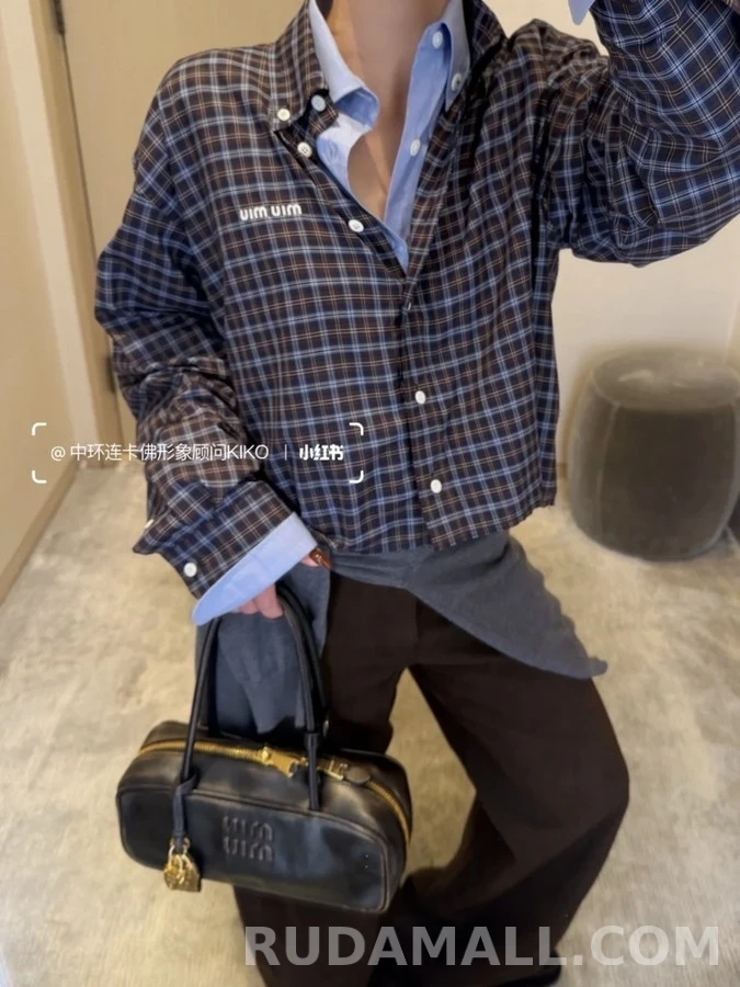 미우미우 미우미우 자수 로고 체크 셔츠 상세 이미지