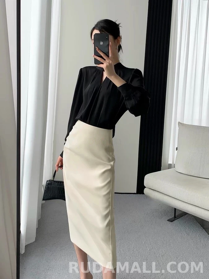 생로랑 세인트로랑 컷아웃 넥 벌룬 슬리브 셔츠 상세 이미지