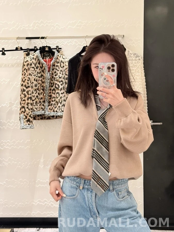 샤넬 샤넬 반집업 니트 상세 이미지