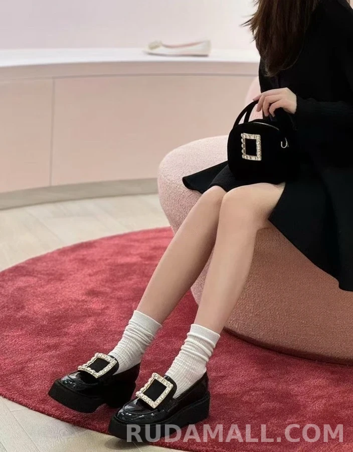 로저 비비에 로저비비에 플랫폼 스퀘어 버클 로퍼 상세 이미지