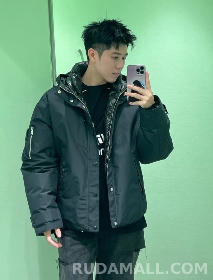 프라다 프라다 로고 후드 다운 재킷 상세 이미지