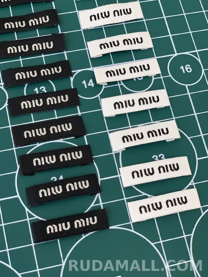 미우미우 미우미우 새틴 로고 스크런치 상세 이미지