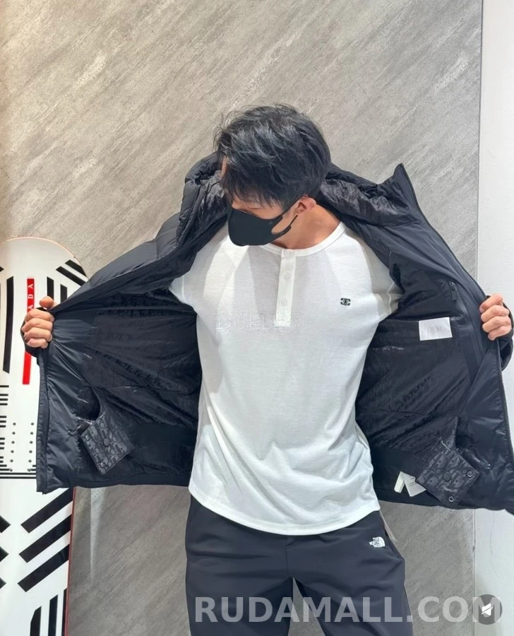 디올 디올 로고 후드 패딩 상세 이미지