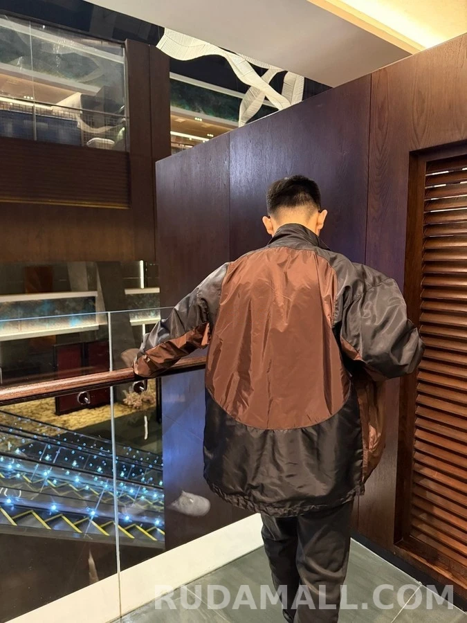 프라다 프라다 투톤 나일론 리버시블 자켓 상세 이미지