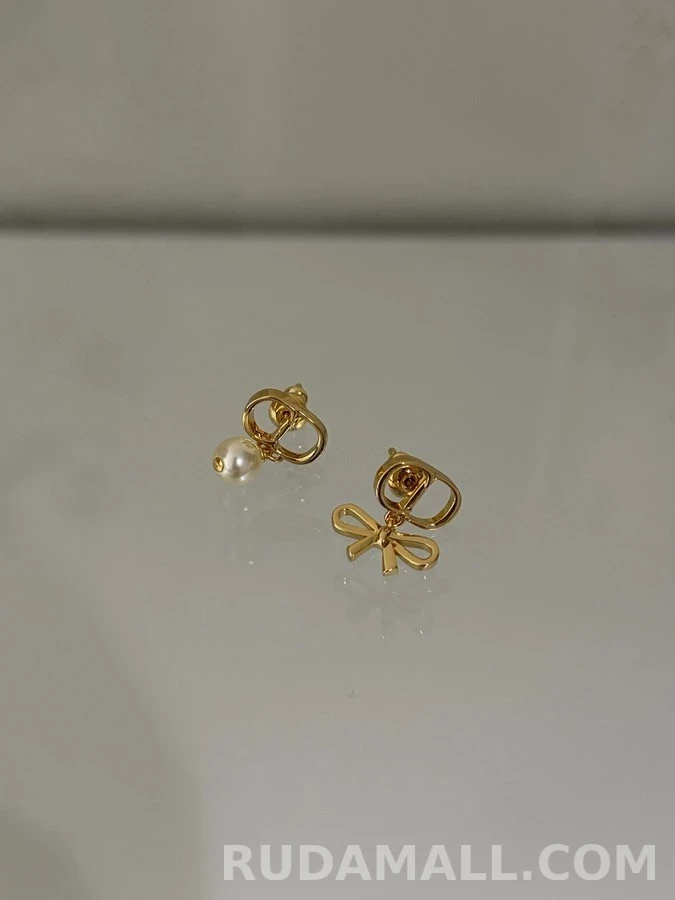 디올 디올 로고 비대칭 진주 보우 귀걸이 상세 이미지