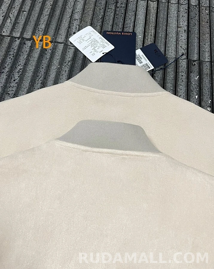 루이비통 루이비통 자수 로고 플라이트 재킷 상세 이미지