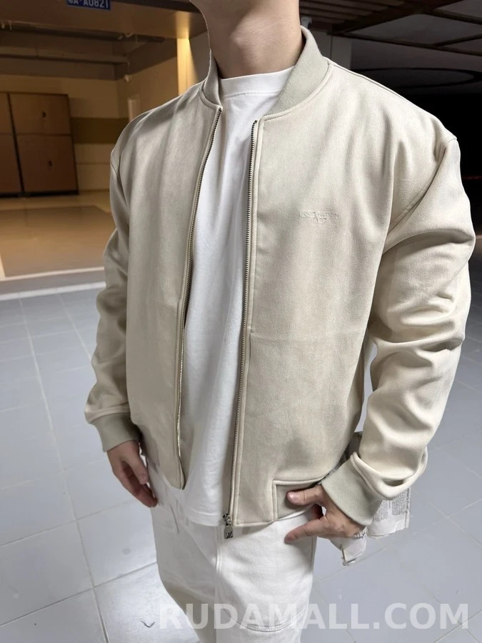 루이비통 루이비통 자수 로고 플라이트 재킷 상세 이미지