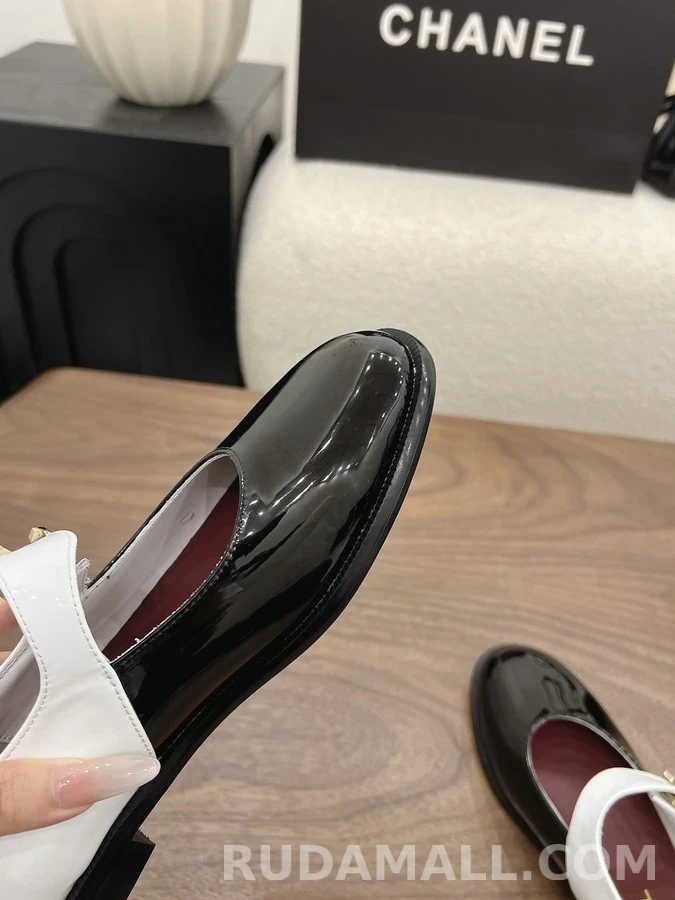 샤넬 샤넬 투톤 페이턴트 메리 제인 플랫 상세 이미지