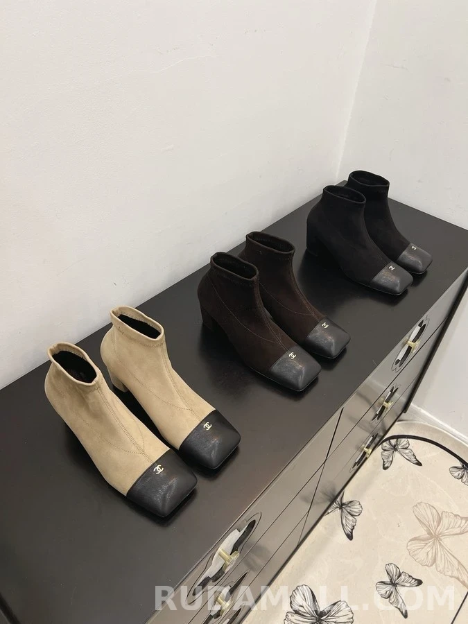 샤넬 샤넬 금장 캡토 앵클 부츠 상세 이미지