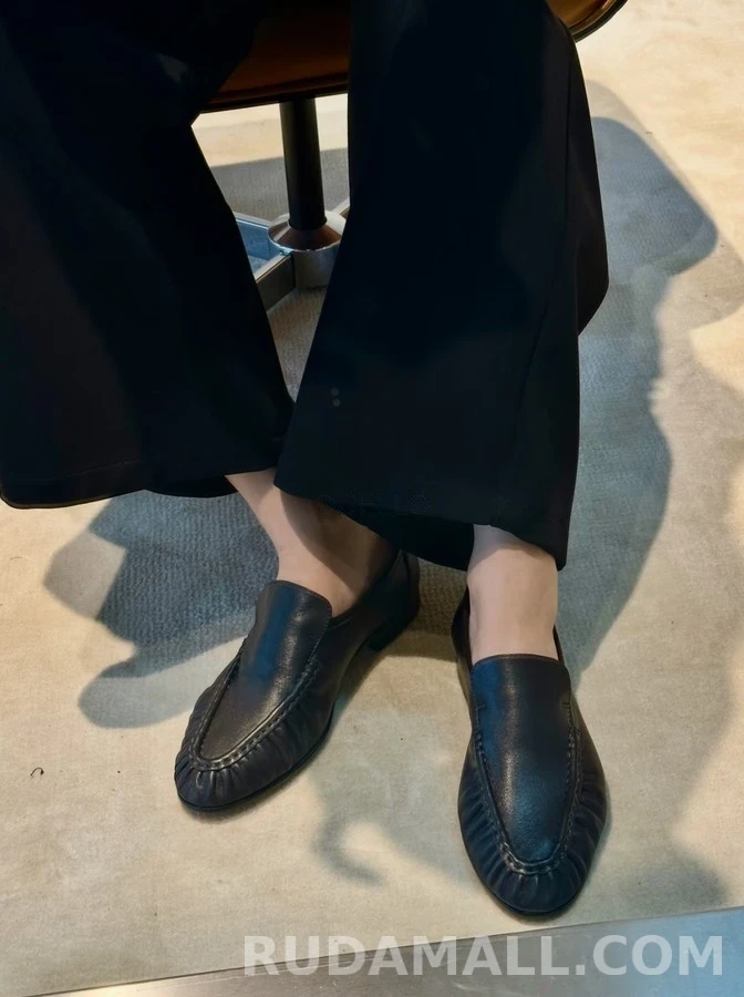 더로우 더로우 주름 가죽 로퍼 상세 이미지