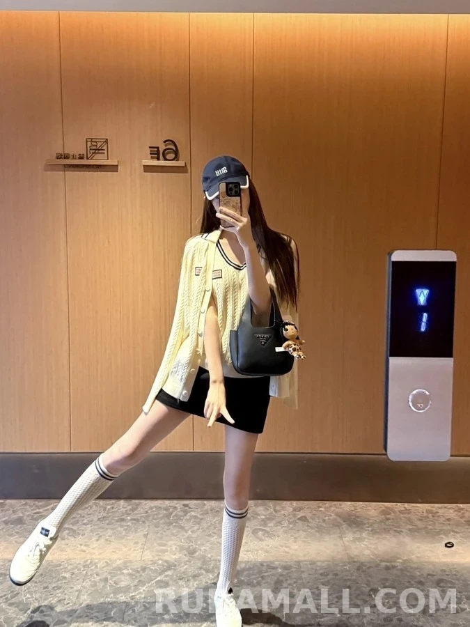 미우미우 미우미우 세일러 칼라 케이블 니트 가디건 상세 이미지