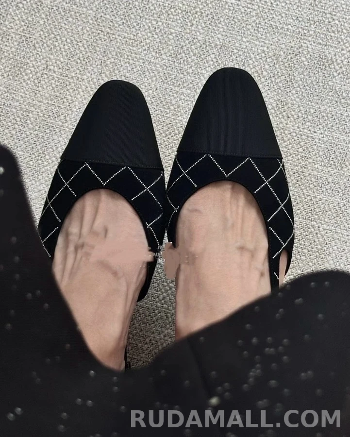 샤넬 샤넬 수술 장식 퀼팅 슬링백 플랫 상세 이미지