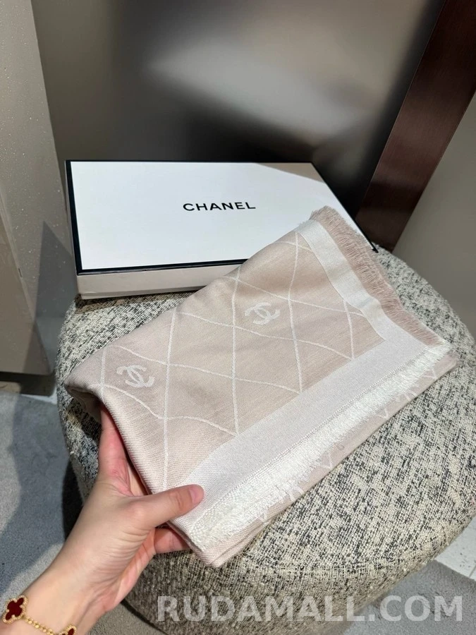 샤넬 샤넬 다이아몬드 패턴 스카프 상세 이미지