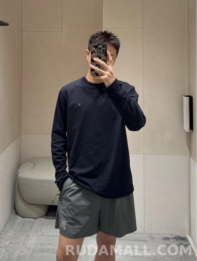 버버리 버버리 기사 로고 긴팔 티셔츠 상세 이미지