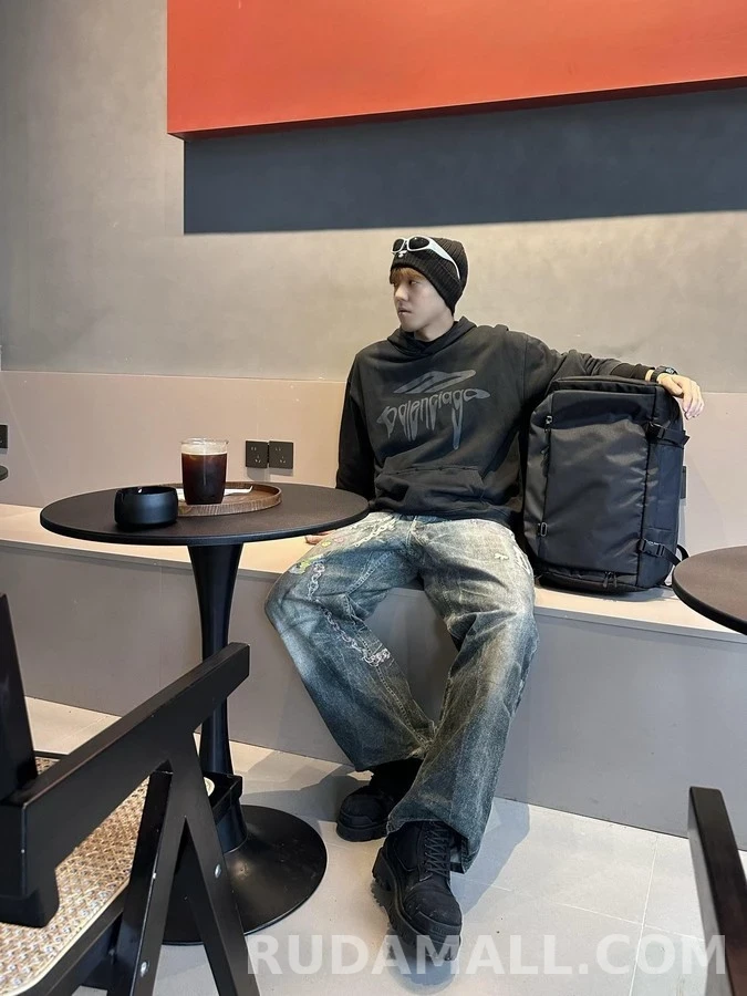 발렌시아가 발렌시아가 워싱 로고 후드티 상세 이미지