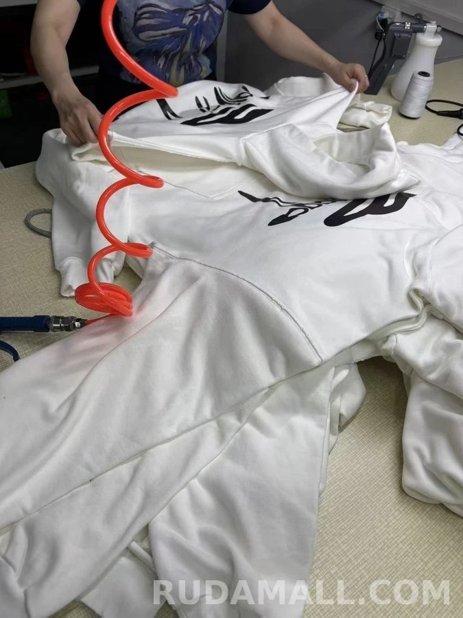 발렌시아가 발렌시아가 그래피티 로고 후드 상세 이미지