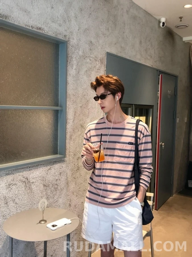 프라다 프라다 스트라이프 디스트로이드 긴팔 티셔츠 상세 이미지