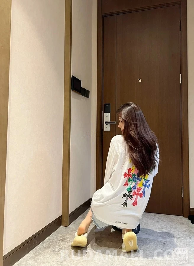 크롬하츠 크롬하츠 멀티 컬러 크로스 포켓 긴팔 티셔츠 상세 이미지
