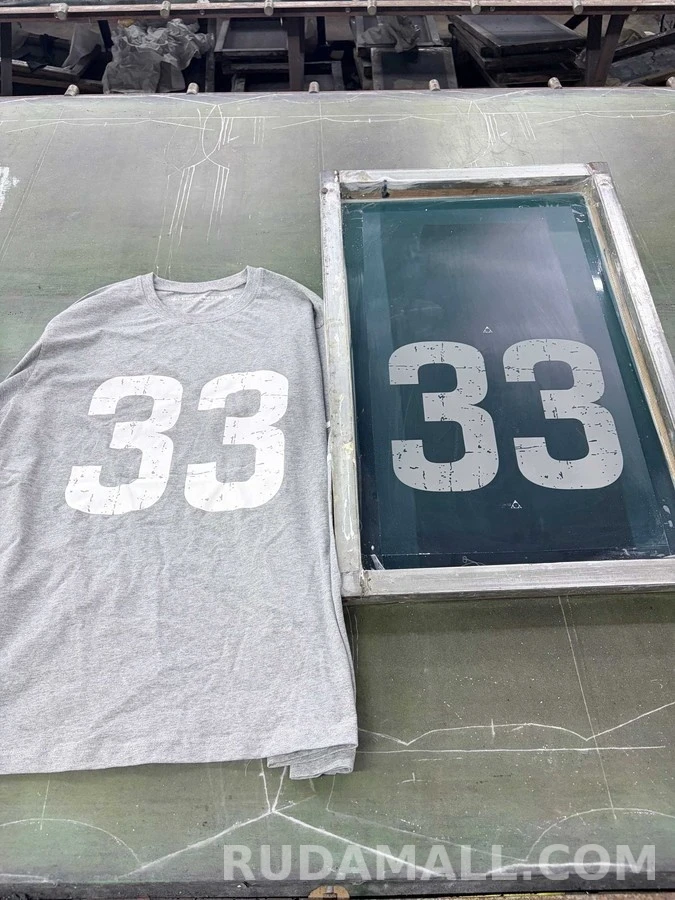크롬하츠 크롬하츠 33 넘버링 스트라이프 긴팔 티셔츠 상세 이미지