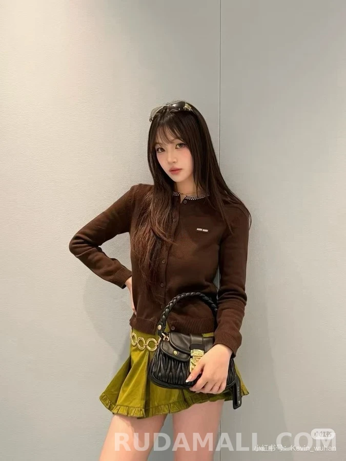 미우미우 미우미우 자수 펀칭 카라 니트 가디건 상세 이미지