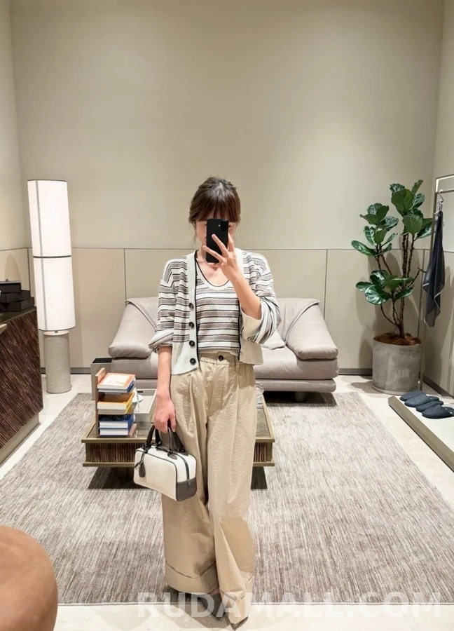 브루넬로 쿠치넬리 브루넬로 쿠치넬리 배색 스트라이프 V넥 가디건 상세 이미지