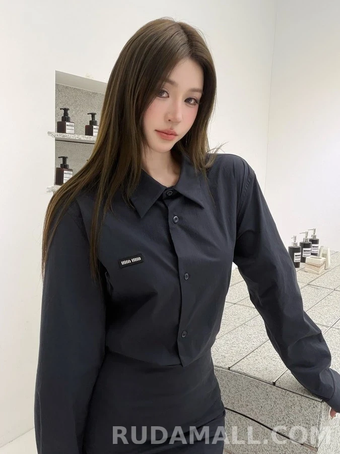 미우미우 미우미우 로고 태그 셔츠 상세 이미지