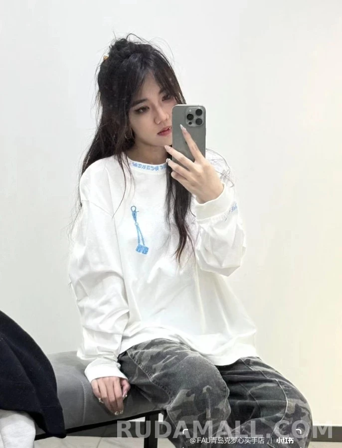 크롬하츠 크롬하츠 폰트 다이스 긴팔 티셔츠 상세 이미지