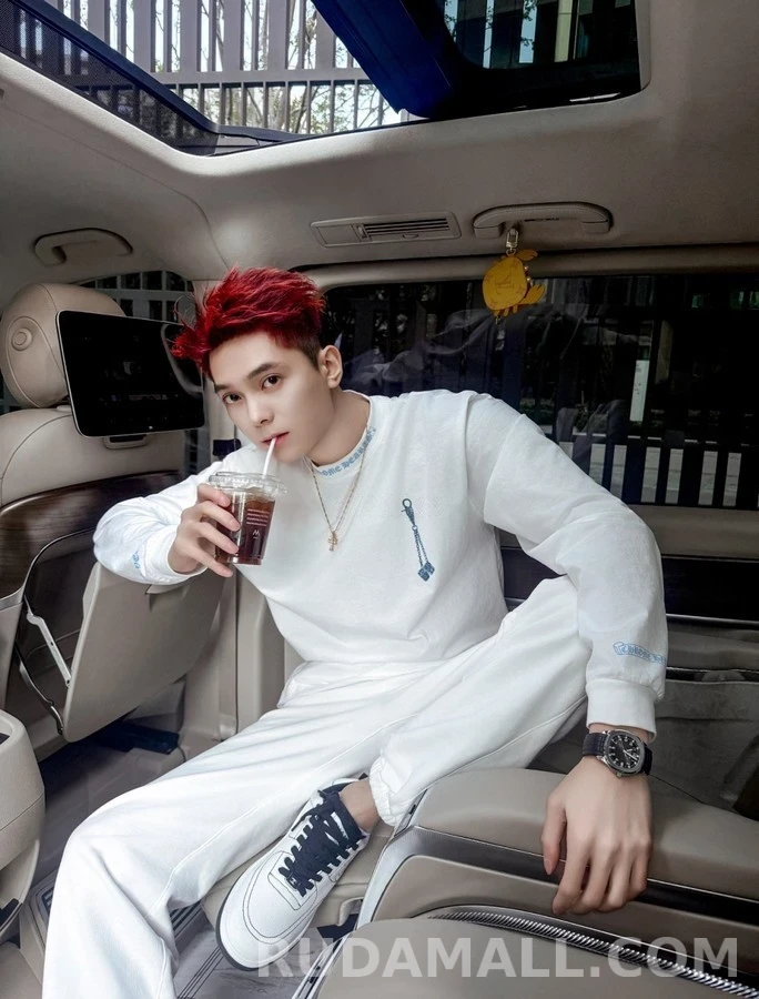 크롬하츠 크롬하츠 폰트 다이스 긴팔 티셔츠 상세 이미지