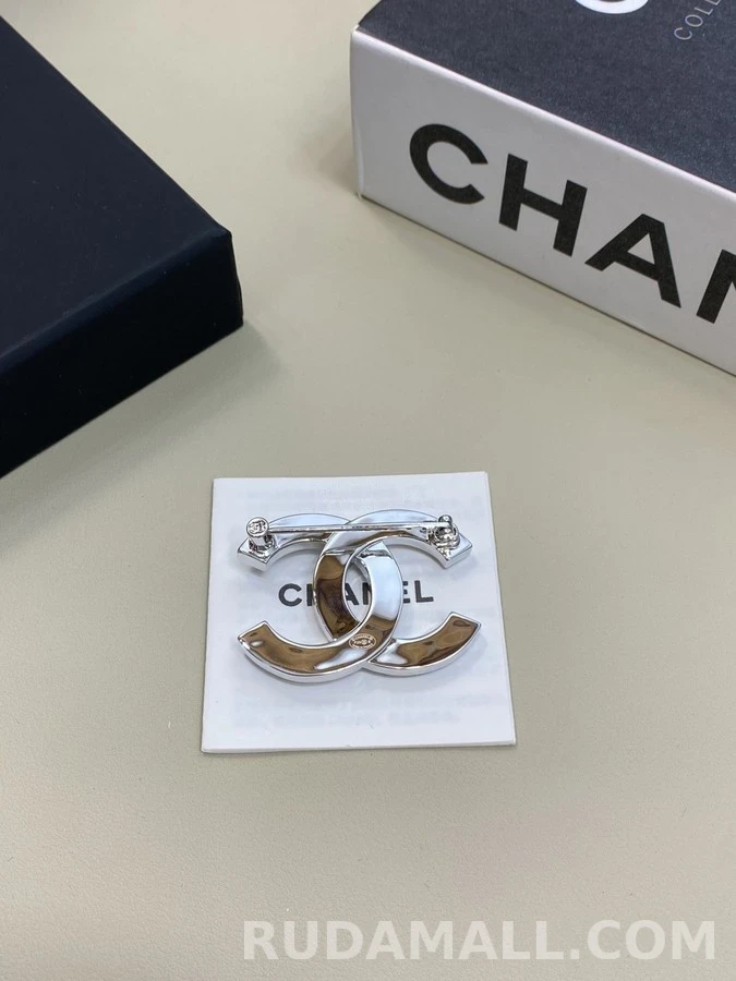 샤넬 샤넬 다이아몬드 진주 더블 C 브로치 상세 이미지