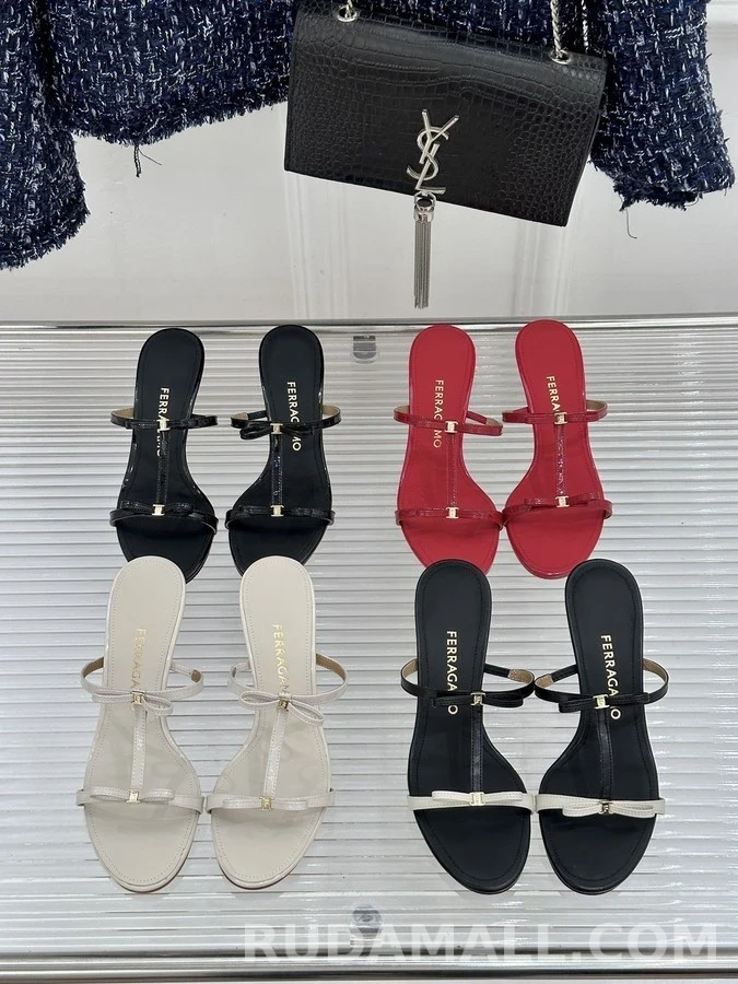 페라가모 페라가모 T스트랩 리본 힐 샌들 상세 이미지