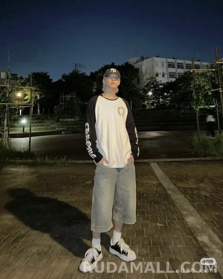 크롬하츠 크롬하츠 홀스슈 로고 배색 긴팔 티셔츠 상세 이미지