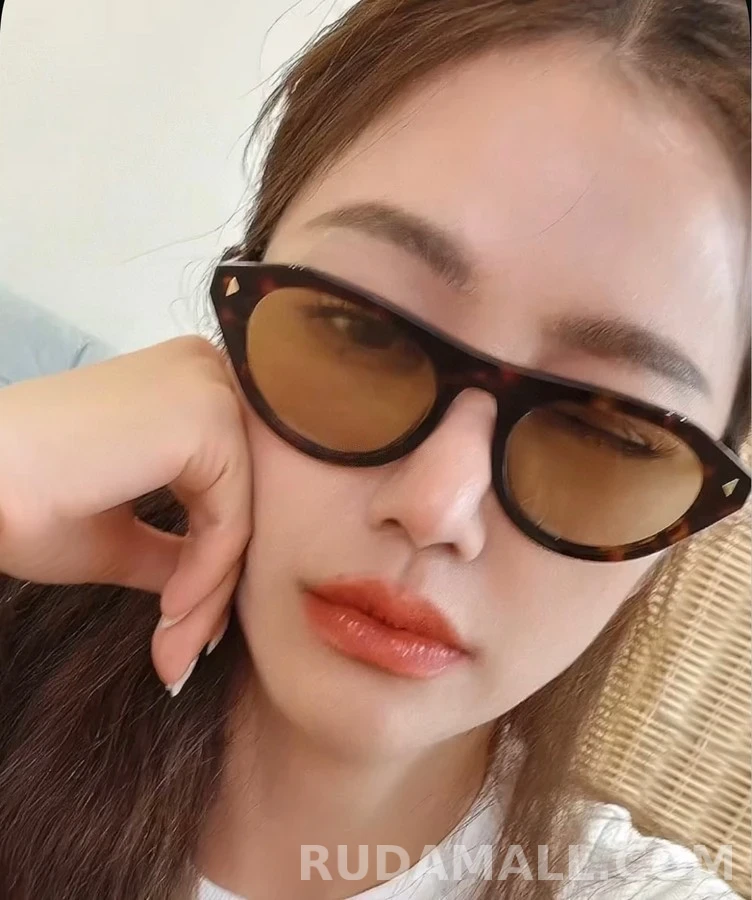 프라다 프라다 토터스셸 캣아이 선글라스 상세 이미지