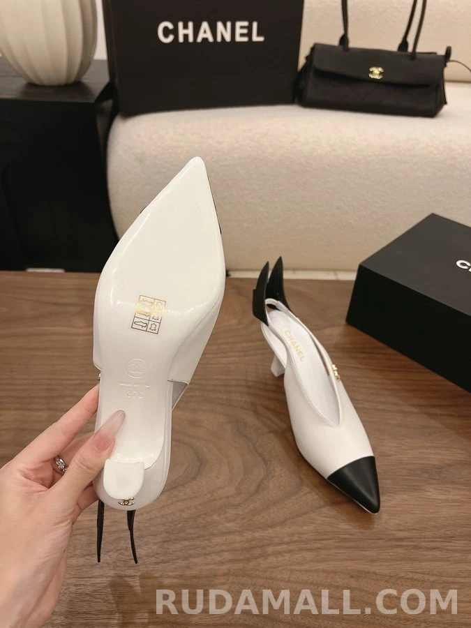 샤넬 샤넬 투톤 핀 디테일 슬링백 힐 상세 이미지