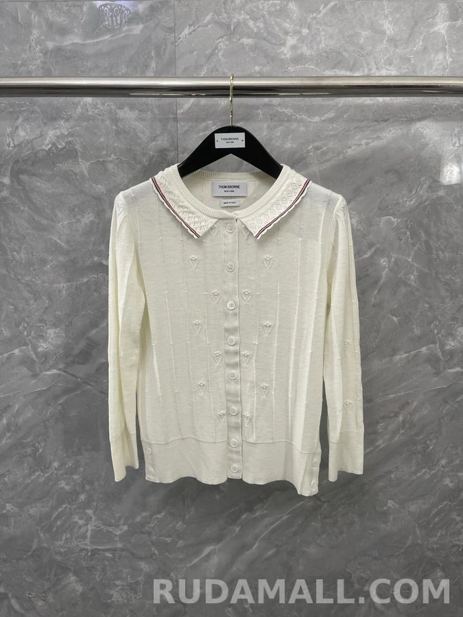 톰브라운 톰브라운 배색 칼라 플라워 자수 긴팔 티셔츠 상세 이미지