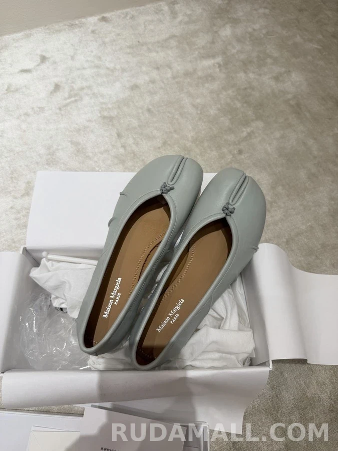 메종 마르지엘라 메종마르지엘라 타비 레더 플랫 상세 이미지