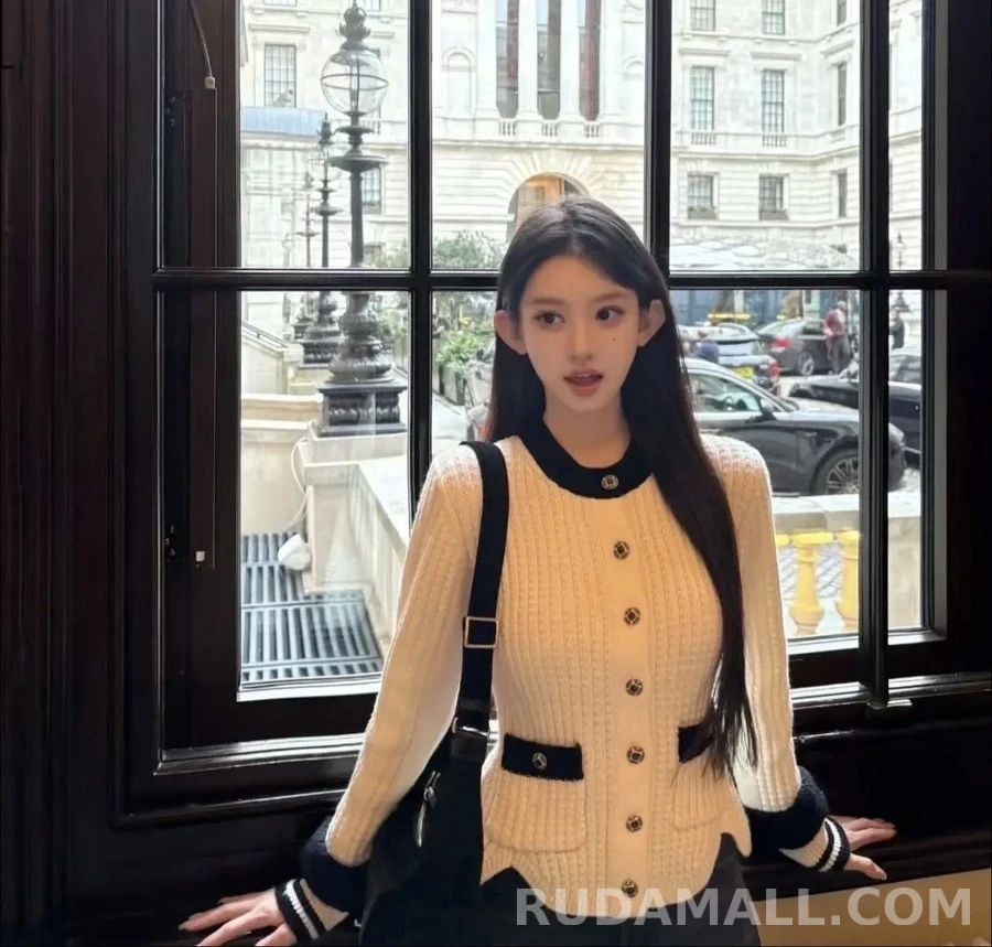 샤넬 샤넬 배색 로고 가디건 상세 이미지