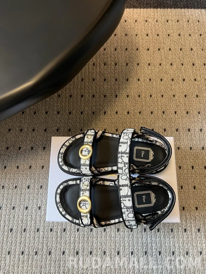 디올 디올 모노그램 더블 버클 통굽 샌들 상세 이미지