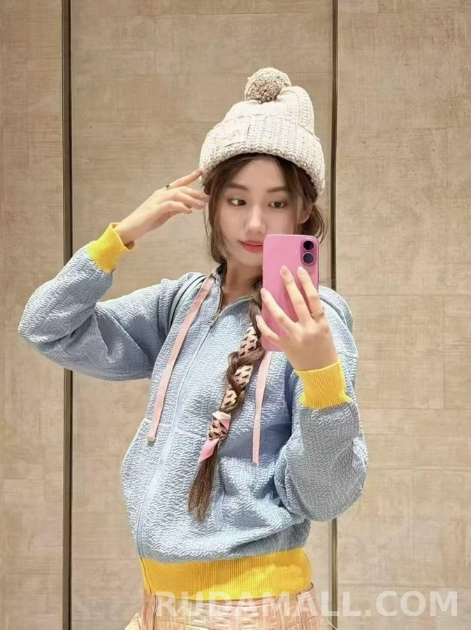 펜디 펜디 배색 니트 후드집업 상세 이미지