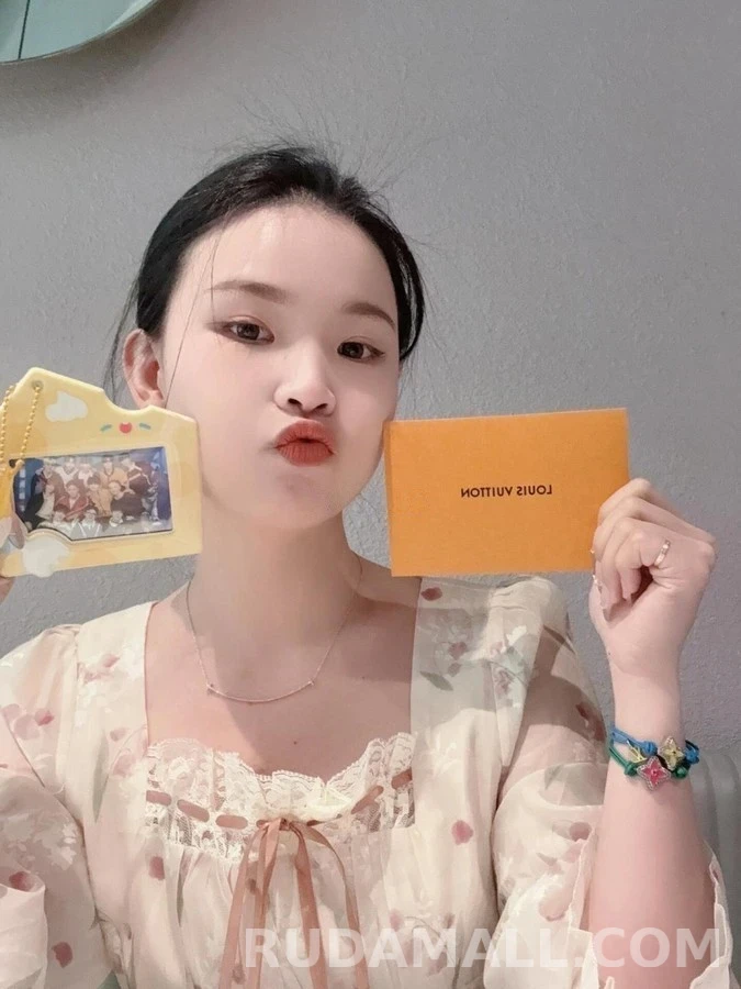 루이비통 루이비통 코드 모노그램 플라워 브레이슬릿 상세 이미지