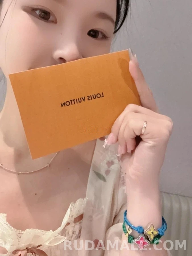 루이비통 루이비통 코드 모노그램 플라워 브레이슬릿 상세 이미지